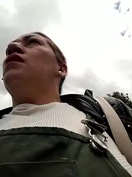 Luna-nevada online show from 15, 10, 2025