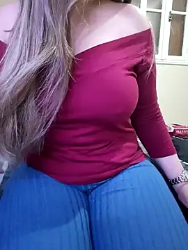 Snapshot of queen_belisima1 chatting on 24, 4, 2026 queen belisima1 online show from 24, 4, 2026