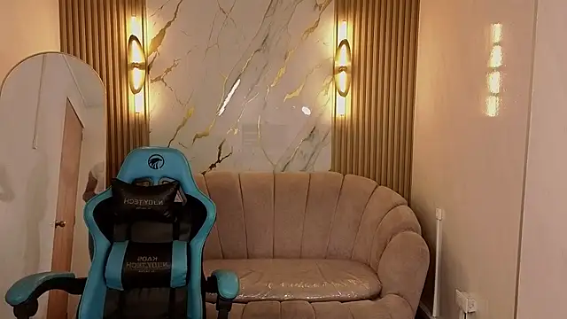 Snapshot of _wendy_b chatting on 11, 11, 2025 wendy b online show from 11, 11, 2025