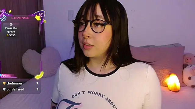 Snapshot of Oliviargf chatting on 11, 9, 2025 Oliviargf online show from 11, 9, 2025