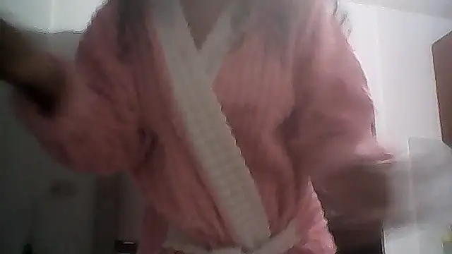 Snapshot of Paula6Colombia chatting on 21, 12, 2025 Paula6Colombia online show from 21, 12, 2025