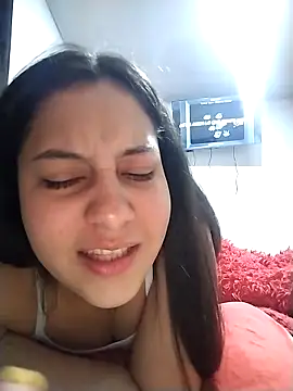 Snapshot of esmeralda_jadees chatting on 26, 4, 2026 esmeralda jadees online show from 26, 4, 2026