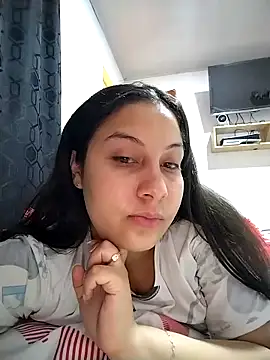 Snapshot of esmeralda_jadees chatting on 7, 5, 2026 esmeralda jadees online show from 7, 5, 2026