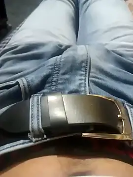 Snapshot of Villagecouple143 chatting on 6, 3, 2025 Villagecouple143 online show from 6, 3, 2025