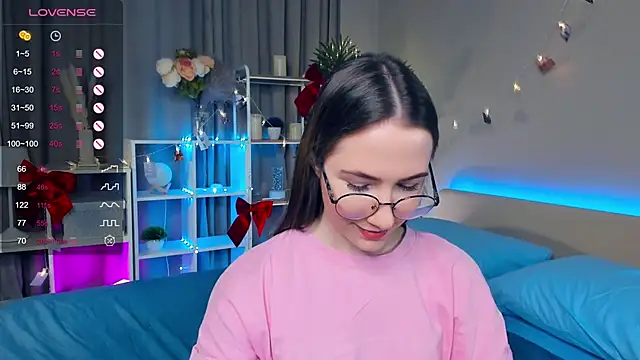 Kira mindnes online show from 20, 3, 2025