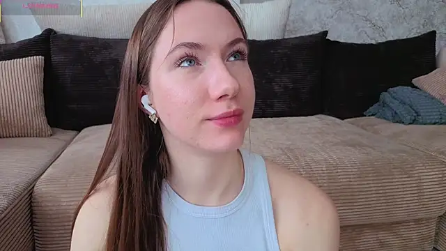 Snapshot of Kira_mindnes chatting on 24, 4, 2026 Kira mindnes online show from 24, 4, 2026