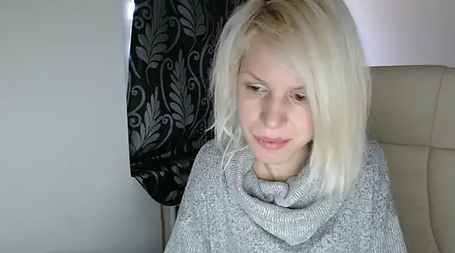 Snapshot of ElssaRush chatting on 8, 3, 2025 ElssaRush online show from 8, 3, 2025