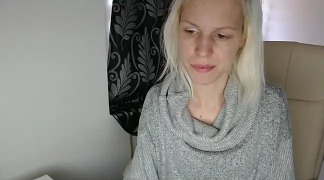 Snapshot of ElssaRush chatting on 8, 3, 2025 ElssaRush online show from 8, 3, 2025