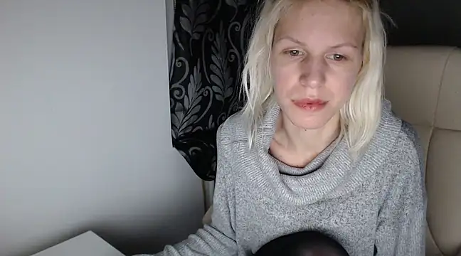 Snapshot of ElssaRush chatting on 9, 3, 2025 ElssaRush online show from 9, 3, 2025