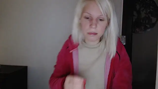 Snapshot of ElssaRush chatting on 2, 10, 2025 ElssaRush online show from 2, 10, 2025
