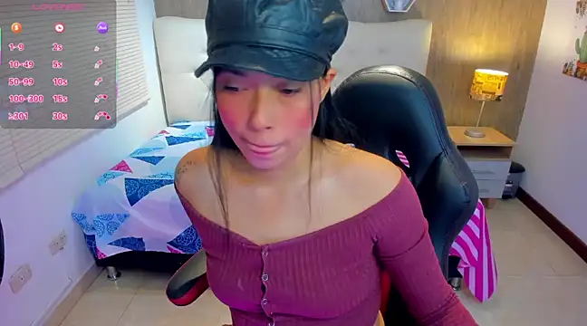  LiilyWong online show from 11, 3, 2025