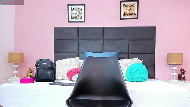 SophiaQueens online show from 18, 10, 2025