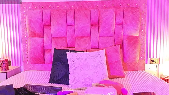 goldilockss15 online show from 7, 10, 2025