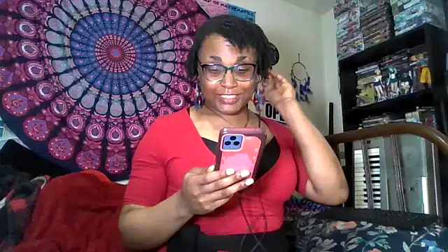 Snapshot of GardeniaFields chatting on 13, 6, 2026 GardeniaFields online show from 13, 6, 2026