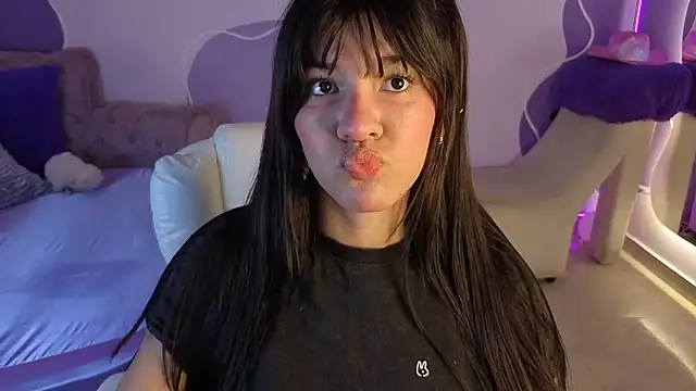 auroracute02 online show from 8, 1, 2026