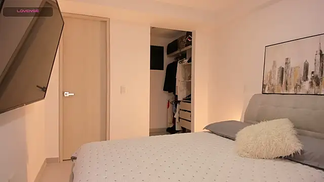 Snapshot of Danyblonde_ chatting on 8, 3, 2025 Danyblonde online show from 8, 3, 2025