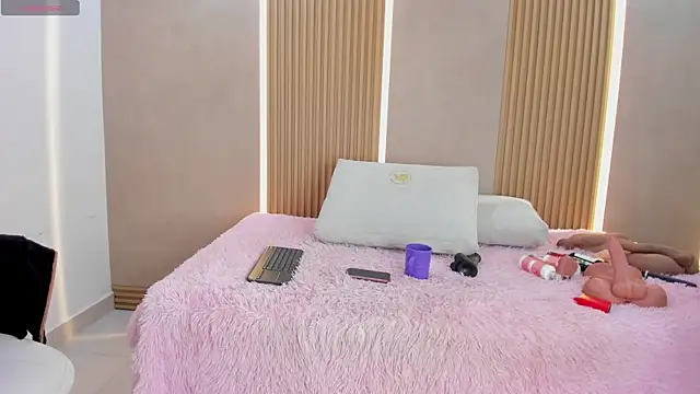 Snapshot of stephany_summer chatting on 1, 5, 2026 stephany summer online show from 1, 5, 2026