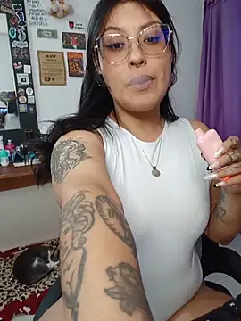 Snapshot of DaniPoison chatting on 10, 6, 2026 DaniPoison online show from 10, 6, 2026