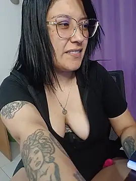 Snapshot of DaniPoison chatting on 25, 6, 2026 DaniPoison online show from 25, 6, 2026
