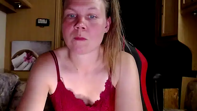 Snapshot of CallMeMaria chatting on 1, 1, 2025 CallMeMaria online show from 1, 1, 2025