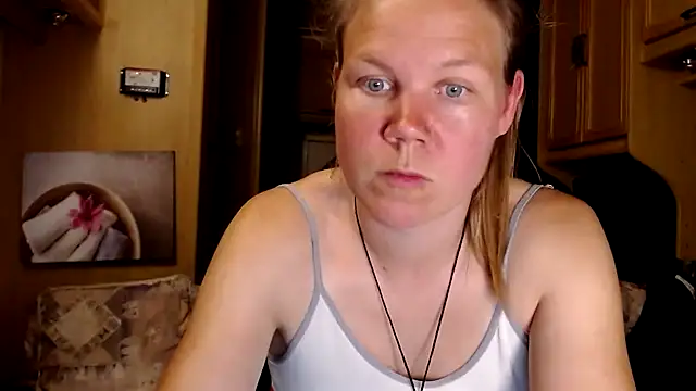 Snapshot of CallMeMaria chatting on 12, 1, 2025 CallMeMaria online show from 12, 1, 2025