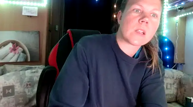 Snapshot of CallMeMaria chatting on 11, 2, 2025 CallMeMaria online show from 11, 2, 2025