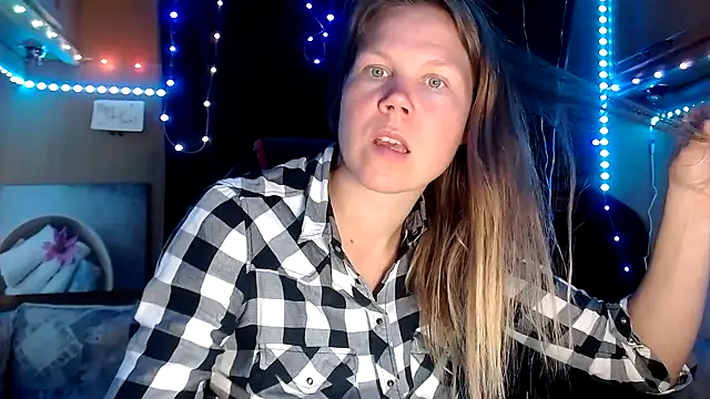 Snapshot of CallMeMaria chatting on 16, 2, 2025 CallMeMaria online show from 16, 2, 2025