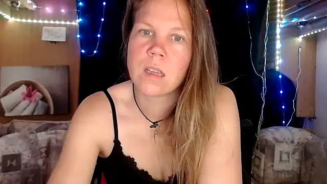 Snapshot of CallMeMaria chatting on 17, 2, 2025 CallMeMaria online show from 17, 2, 2025