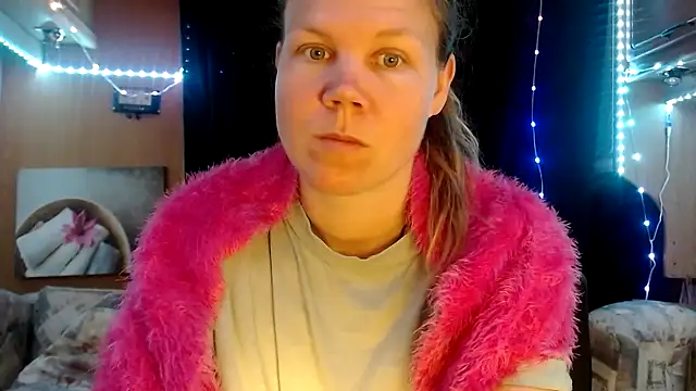 Snapshot of CallMeMaria chatting on 28, 2, 2025 CallMeMaria online show from 28, 2, 2025