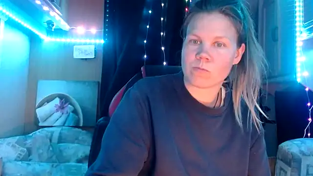 Snapshot of CallMeMaria chatting on 2, 3, 2025 CallMeMaria online show from 2, 3, 2025