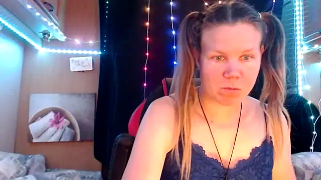 Snapshot of CallMeMaria chatting on 7, 3, 2025 CallMeMaria online show from 7, 3, 2025