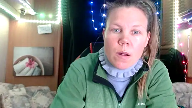 Snapshot of CallMeMaria chatting on 8, 3, 2025 CallMeMaria online show from 8, 3, 2025