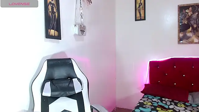 Snapshot of alexsandra_kiss chatting on 13, 2, 2026 alexsandra kiss online show from 13, 2, 2026