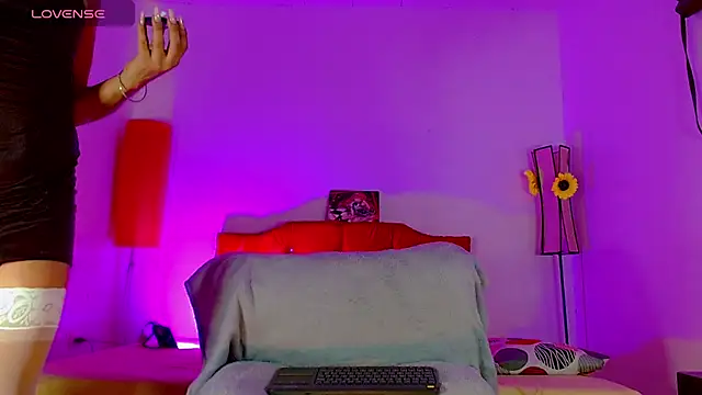 Snapshot of alexsandra_kiss chatting on 17, 4, 2026 alexsandra kiss online show from 17, 4, 2026