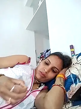 Hotty-Nidhi online show from 11, 3, 2025