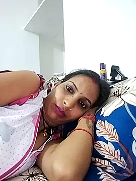 Hotty-Nidhi online show from 17, 3, 2025