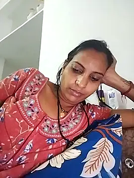 Hotty-Nidhi online show from 23, 3, 2025