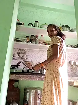 Hotty-Nidhi online show from 15, 11, 2025