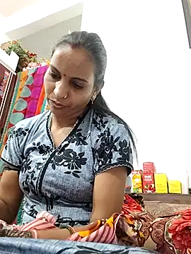 Snapshot of Hotty-Nidhi chatting on 22, 3, 2026 Hotty-Nidhi online show from 22, 3, 2026