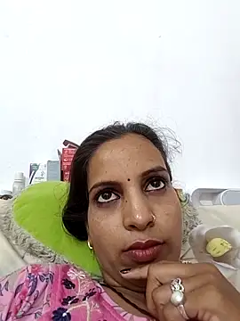 Snapshot of Hotty-Nidhi chatting on 19, 6, 2026 Hotty-Nidhi online show from 19, 6, 2026