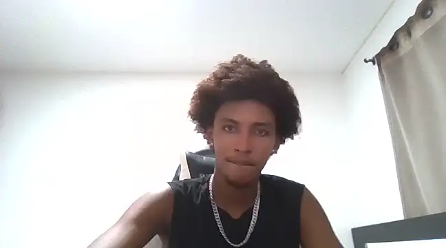 Snapshot of nicolas12_3 chatting on 14, 3, 2025 nicolas12 3 online show from 14, 3, 2025