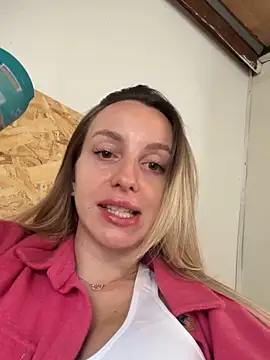 AlexisWhit online show from 28, 9, 2025