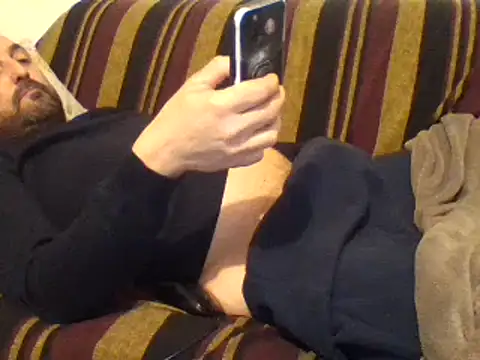 Snapshot of maxxxio12 chatting on 13, 3, 2025 maxxxio12 online show from 13, 3, 2025