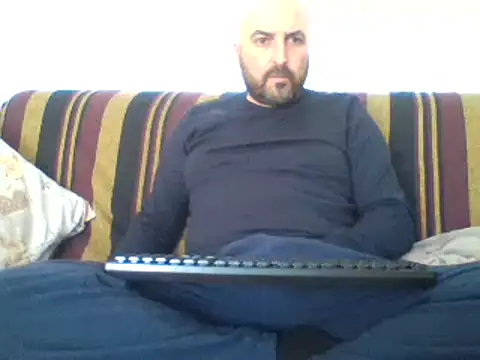 Snapshot of maxxxio12 chatting on 14, 3, 2025 maxxxio12 online show from 14, 3, 2025