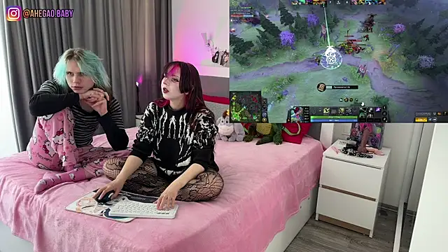 Snapshot of h3ntai_baby chatting on 26, 4, 2026 h3ntai baby online show from 26, 4, 2026