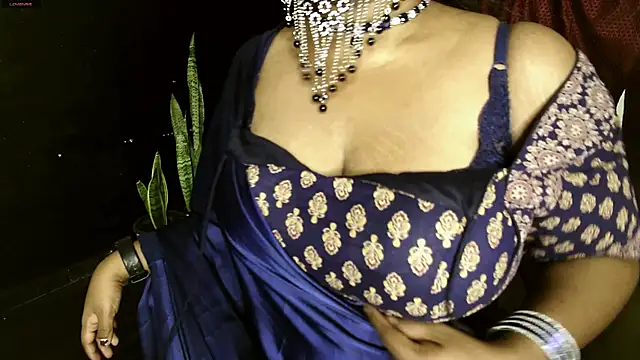 Snapshot of mallutamizhachi chatting on 28, 6, 2026 mallutamizhachi online show from 28, 6, 2026