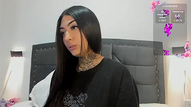 Lilith Thompson online show from 12, 10, 2025