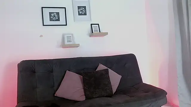 Snapshot of julian_vogue chatting on 21, 3, 2025 julian vogue online show from 21, 3, 2025