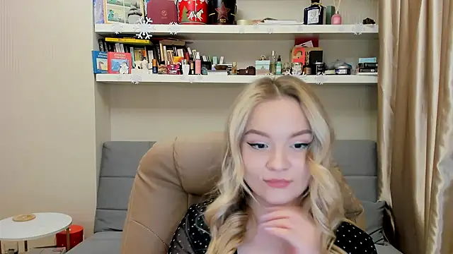 Snapshot of Kara_Smith_ chatting on 7, 2, 2026 Kara Smith online show from 7, 2, 2026