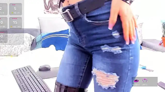 Snapshot of FindomGoddess1 chatting on 17, 2, 2026 FindomGoddess1 online show from 17, 2, 2026